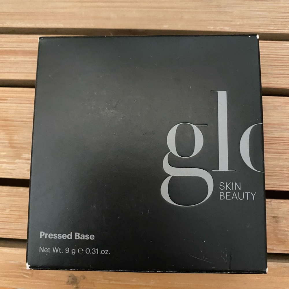 Glo Minerals Pressed base-Natural Medium